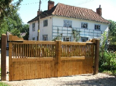 Stud Entrance Gates